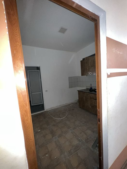 Raysentr 19 yol boyinda arenda dokon 231 kv