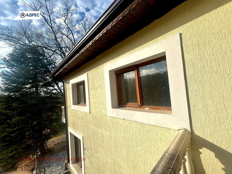 Къща в Враца-Студентски град площ 200 цена 153388