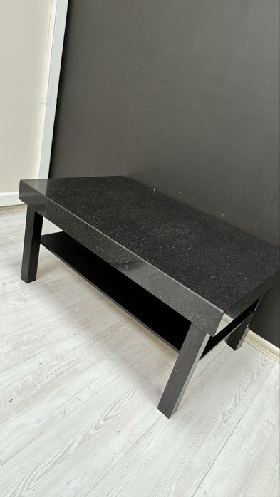 Столик журнальный из натурального мрамора