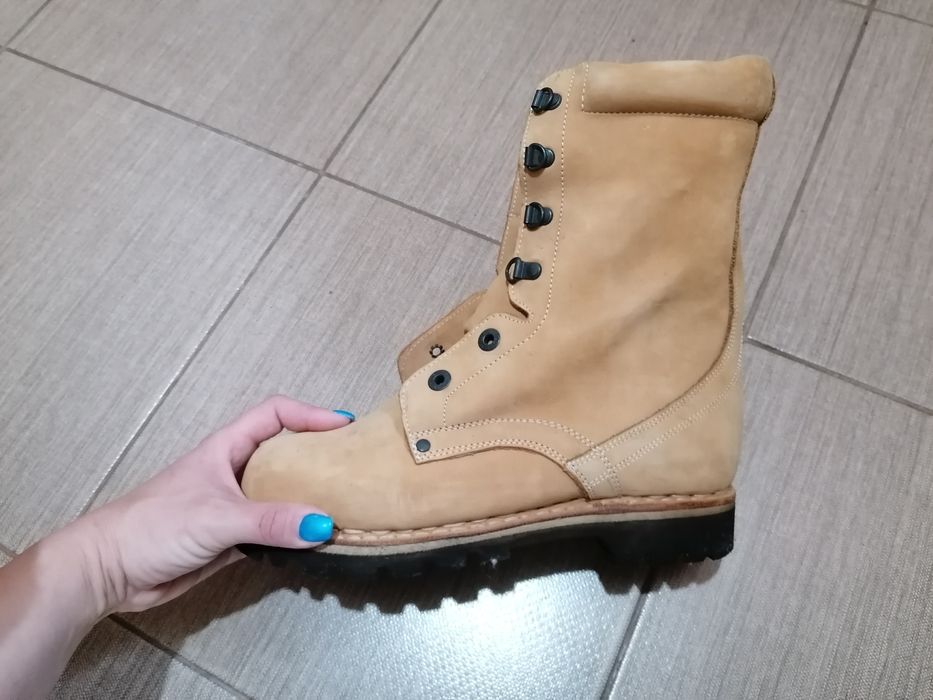 Bocanci noi piele întoarsă 25,5 cm interior