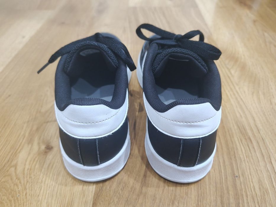 Маратонки ADIDAS Breaknet K