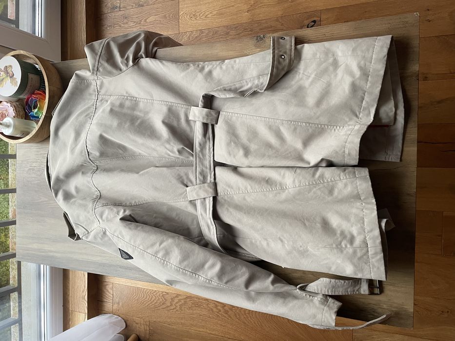 Palton Guess lung nou!!!barbati!