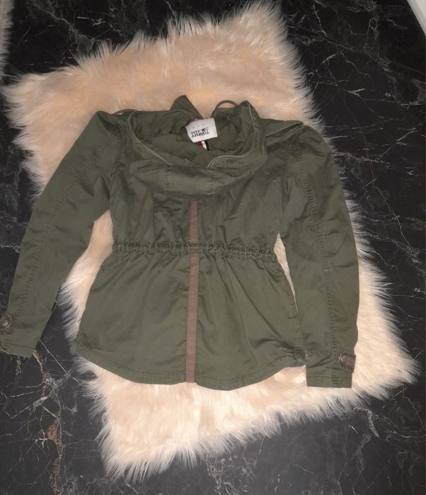 Geaca Tommy jeans mărimea 36