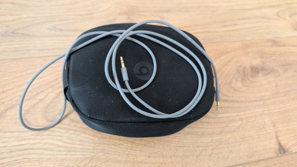 Beats Solo 4 безжични слушалки