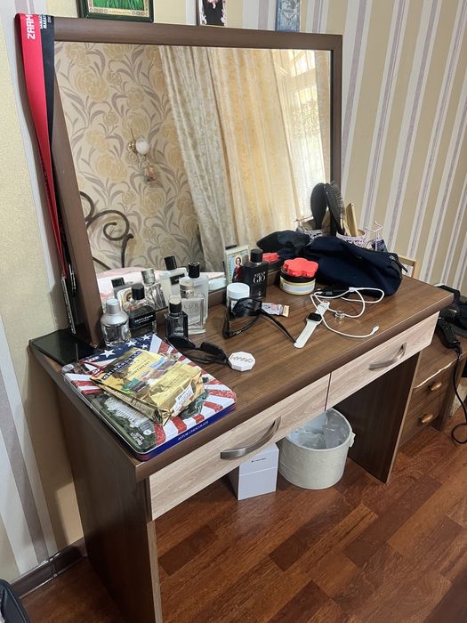 Продам старую мебель