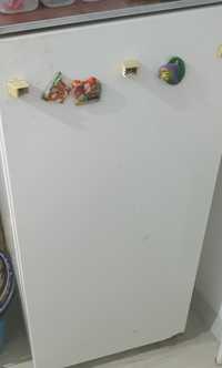 Холодильник саратов отличный работает