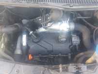 Motor volkswagen vw transporter t5 1.9 AXC