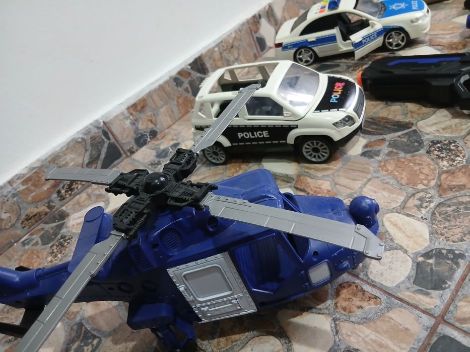 Jucarii Noriel masini Politie, elicopter SWAT, 2 pistoale si pusca