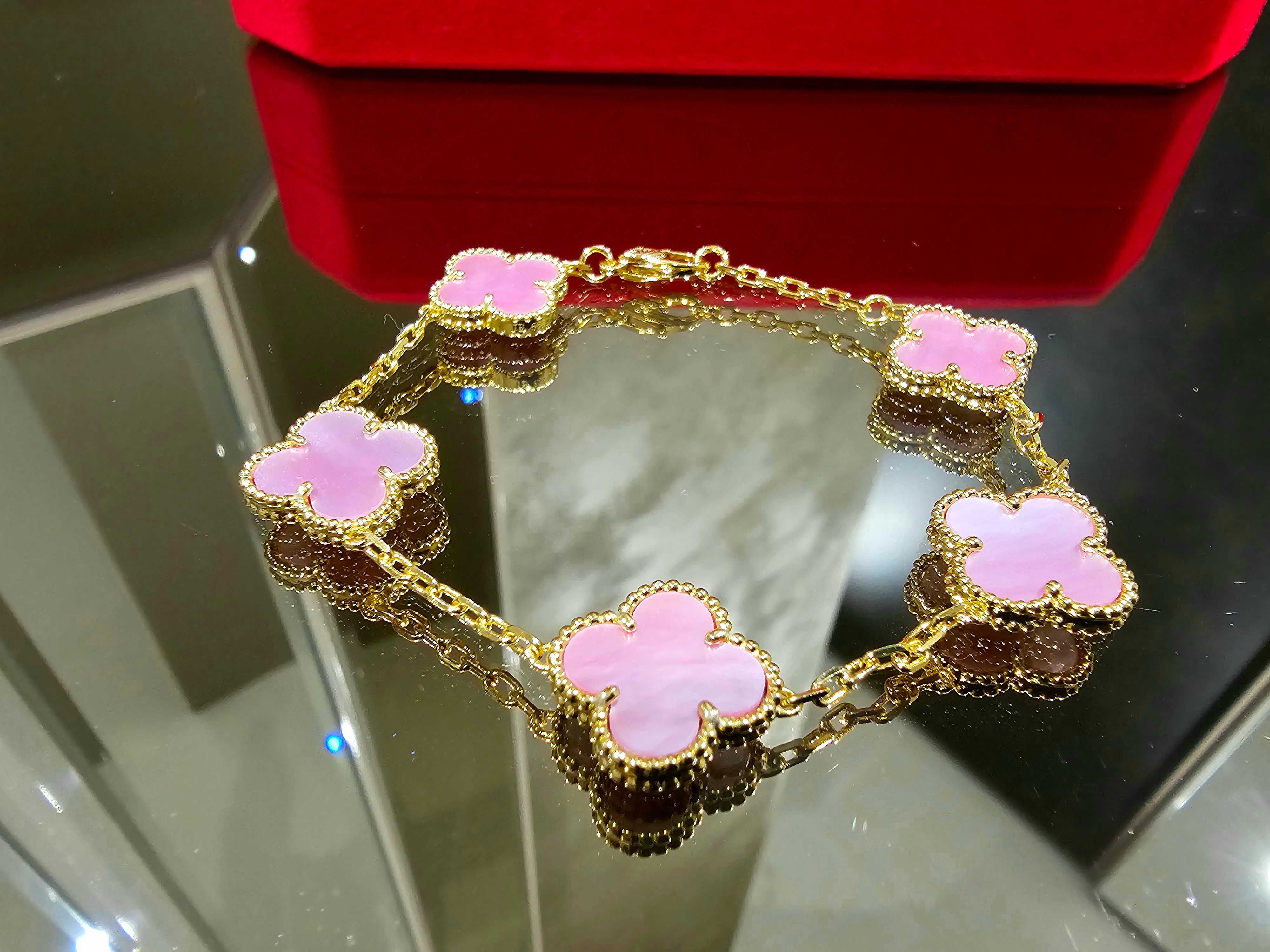 Van Cleef & Arpels VCA Gold Pink Opal 5 Motifs Alhambra Дамска Гривна