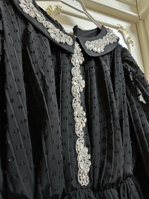 женская одежда платья черного цвета со стразами размер 52-54 очень кра