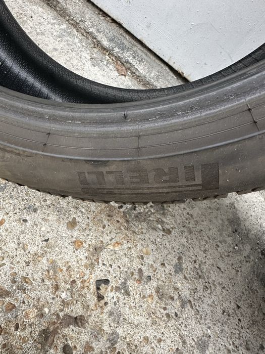 245/40/19 Pirelli PZERO Winter