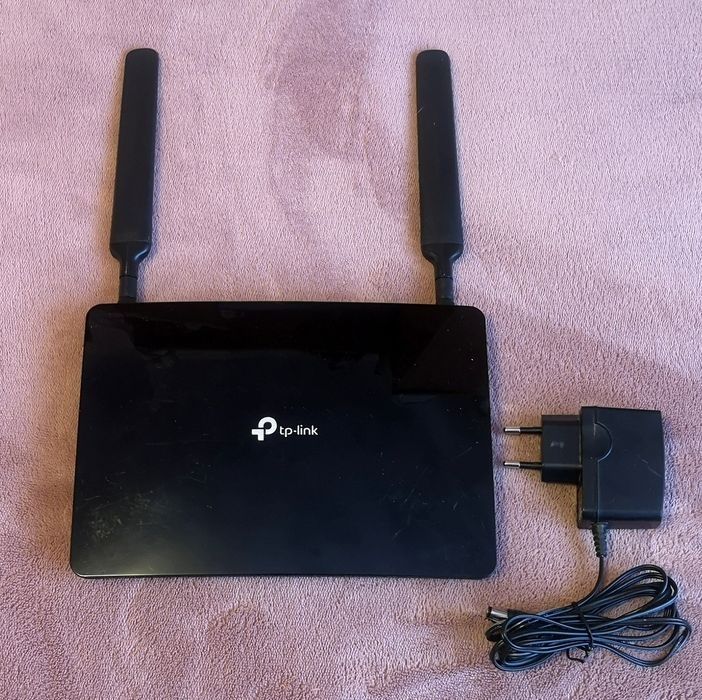 Router modem wifi cu cartela sim 4G TP-LINK MR200 liber de retea