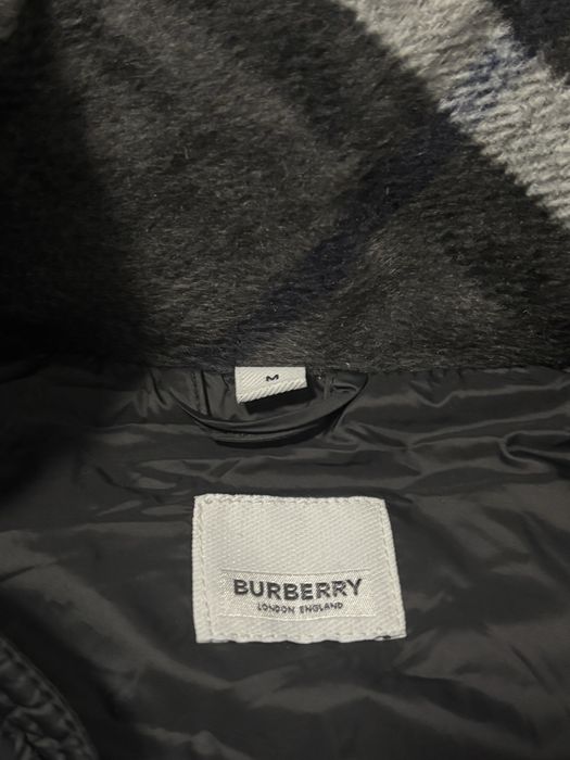 Geaca Burberry neagra
