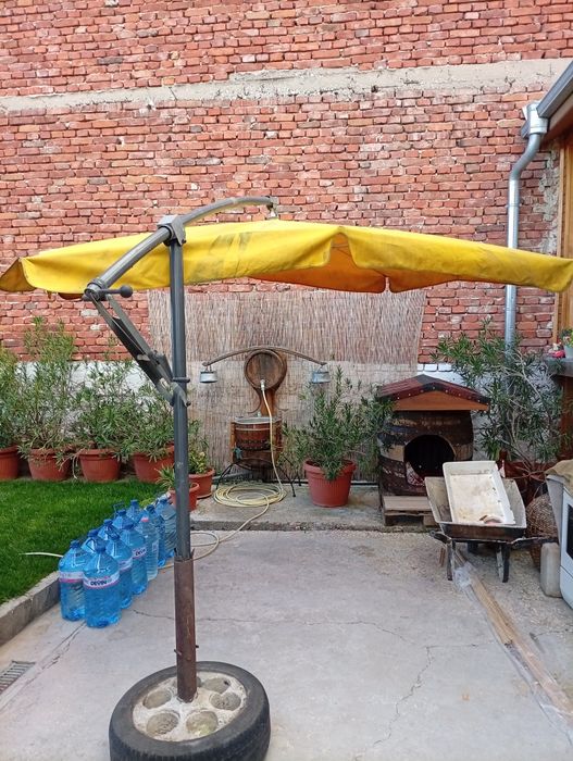 Голям градински чадър