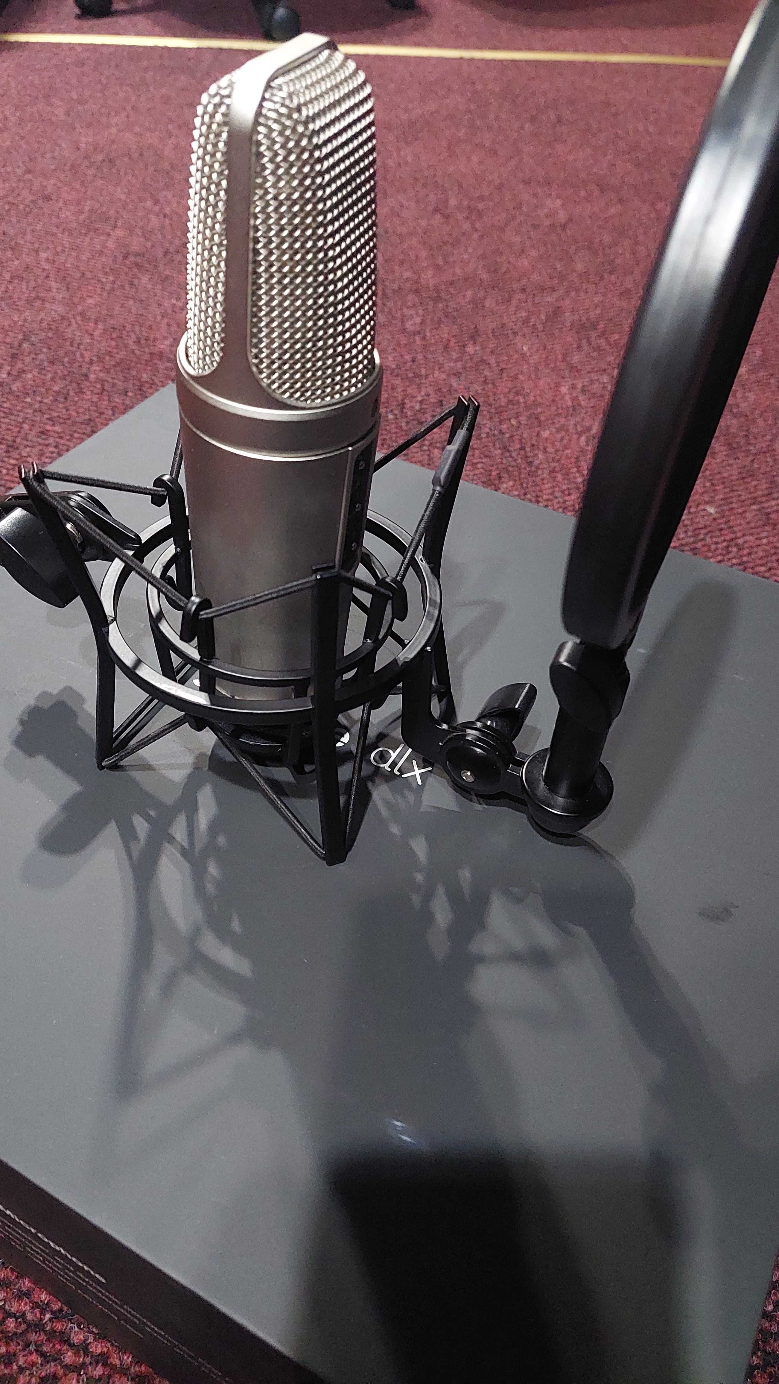 Microfon studio Rode Nt2A, Interfață audio Steinberg ur44c