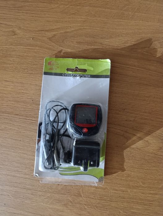 Продам спидометр идеально новый