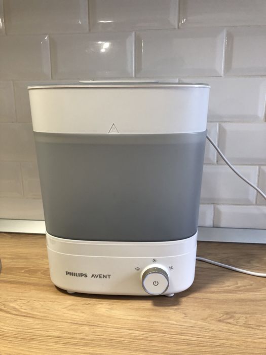 Sterilizator si uscator biberoane Philips Avent