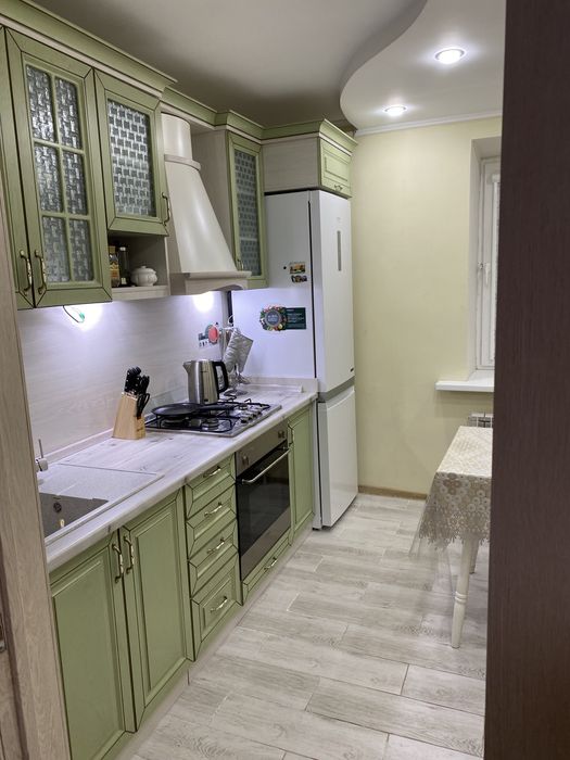 4-х комн. 92 кв/м. Центр. Кирпич. Лоджия.