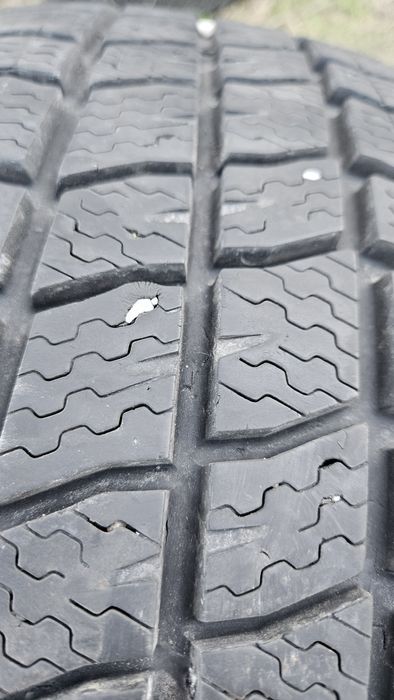 2бр гуми 195 60 16С дот 21 вредещайн