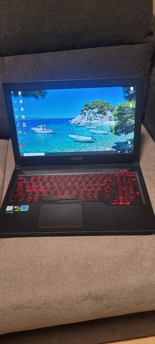 Vând  Laptop Asus