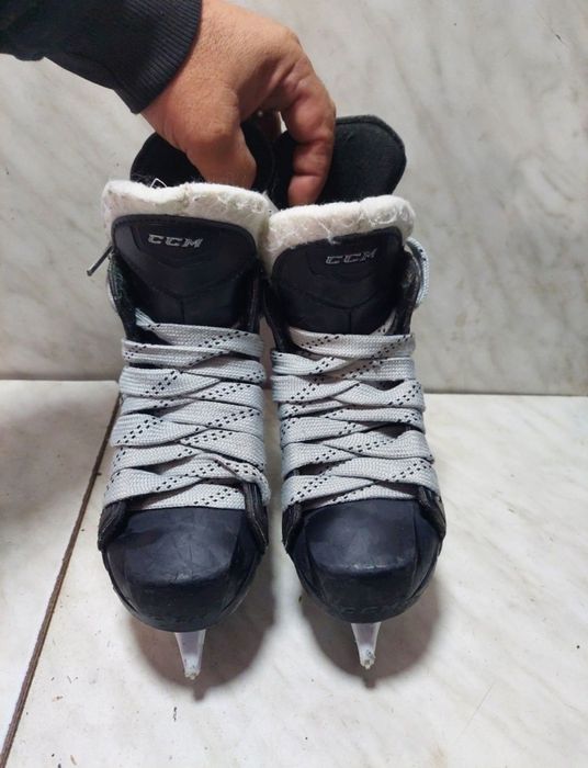 Patine 1009 hochei hochey CCM 1052 marime 31 ( 20,5 cm )