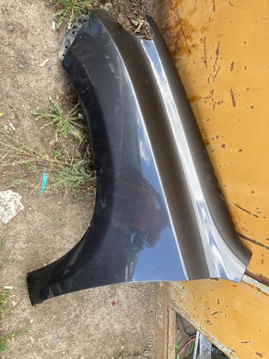 Крылья капот задний бампер и заднии фонари Toyota Land cruiser Prao 15