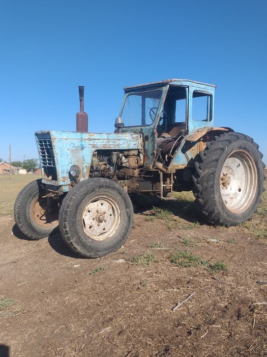 Продам трактор мтз 80. Кабина мтз 50.