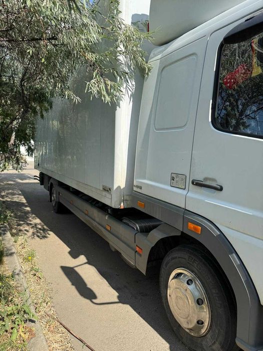 Mercedes ATEGO 818