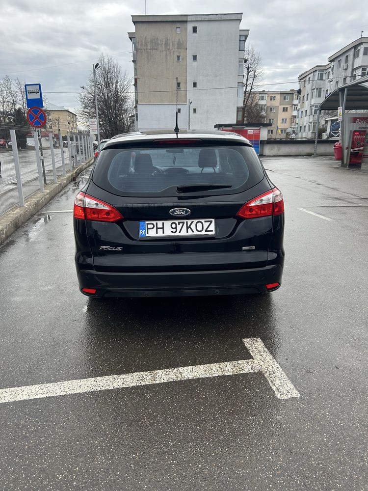 Vând Ford Focus 2012
