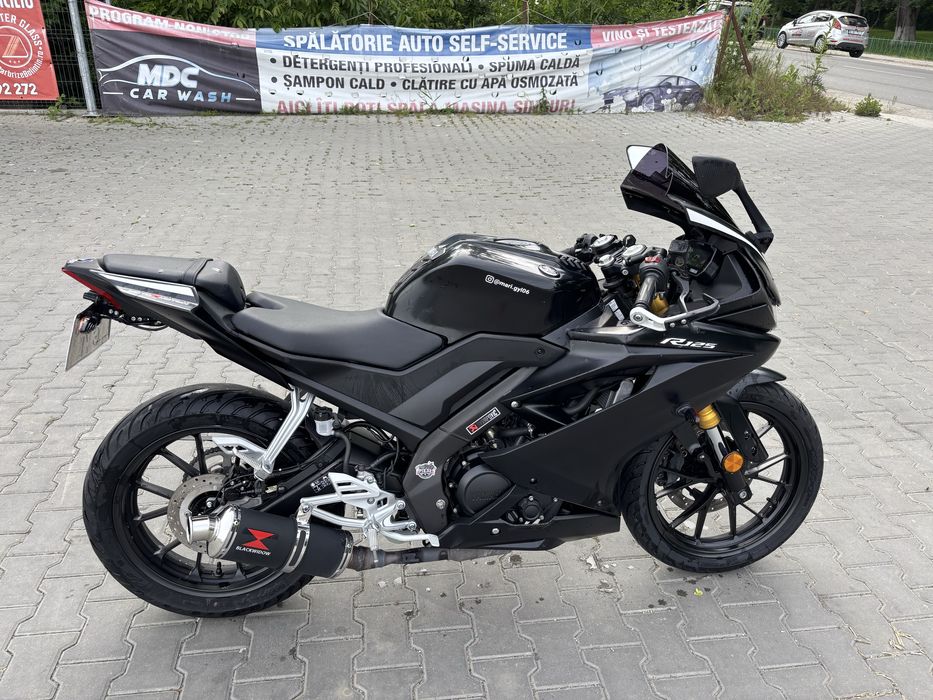 Yamaha yzf R125.