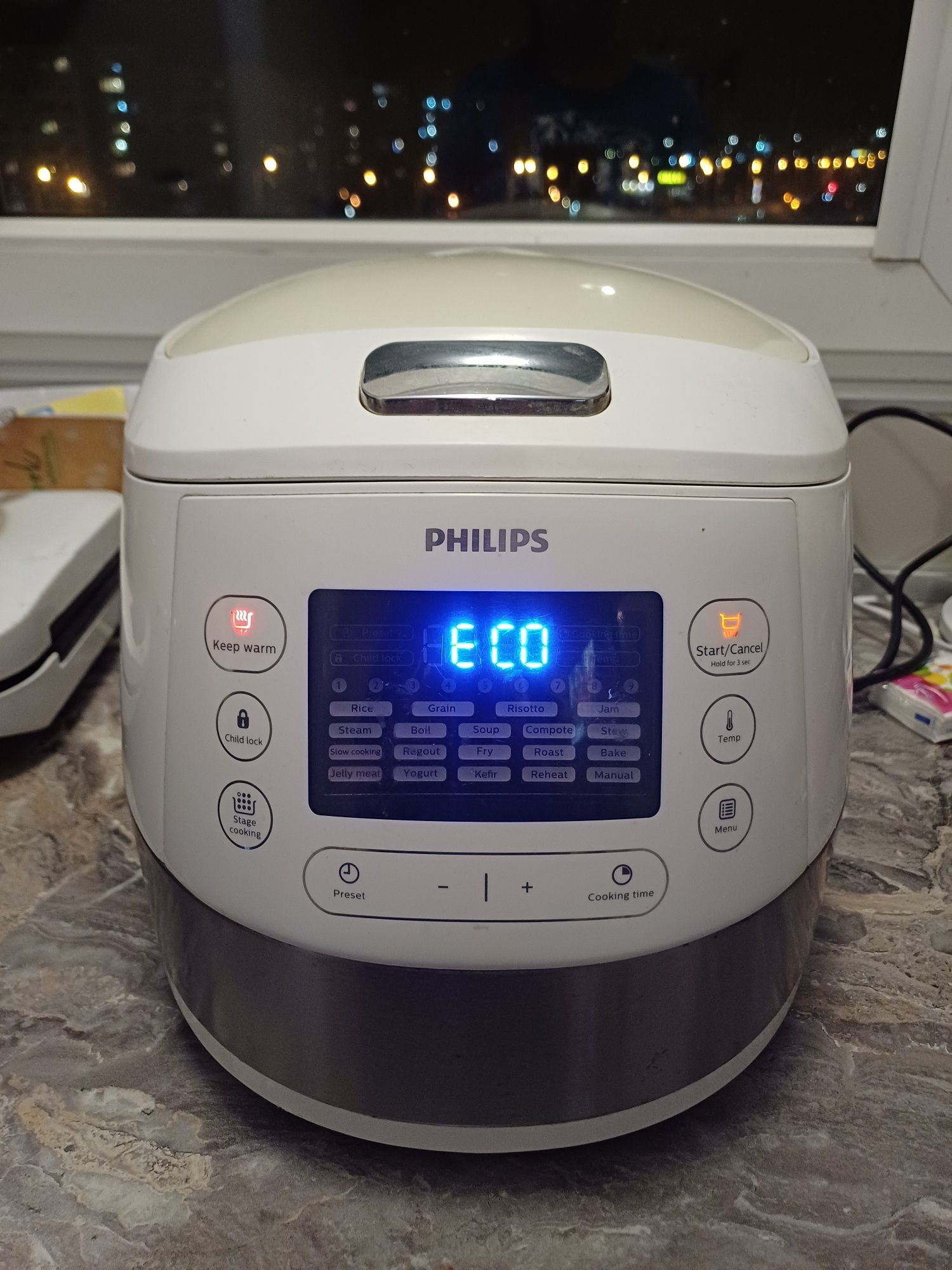 Multicooker PHILIPS Viva Collection HD4731/70