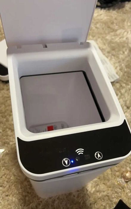 Безконтактен Умен Кош за Отпадъци с Инфрачервен Сензор