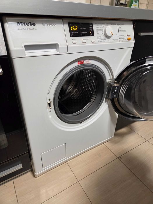 Пералня Miele W Classic 7kg WDA211