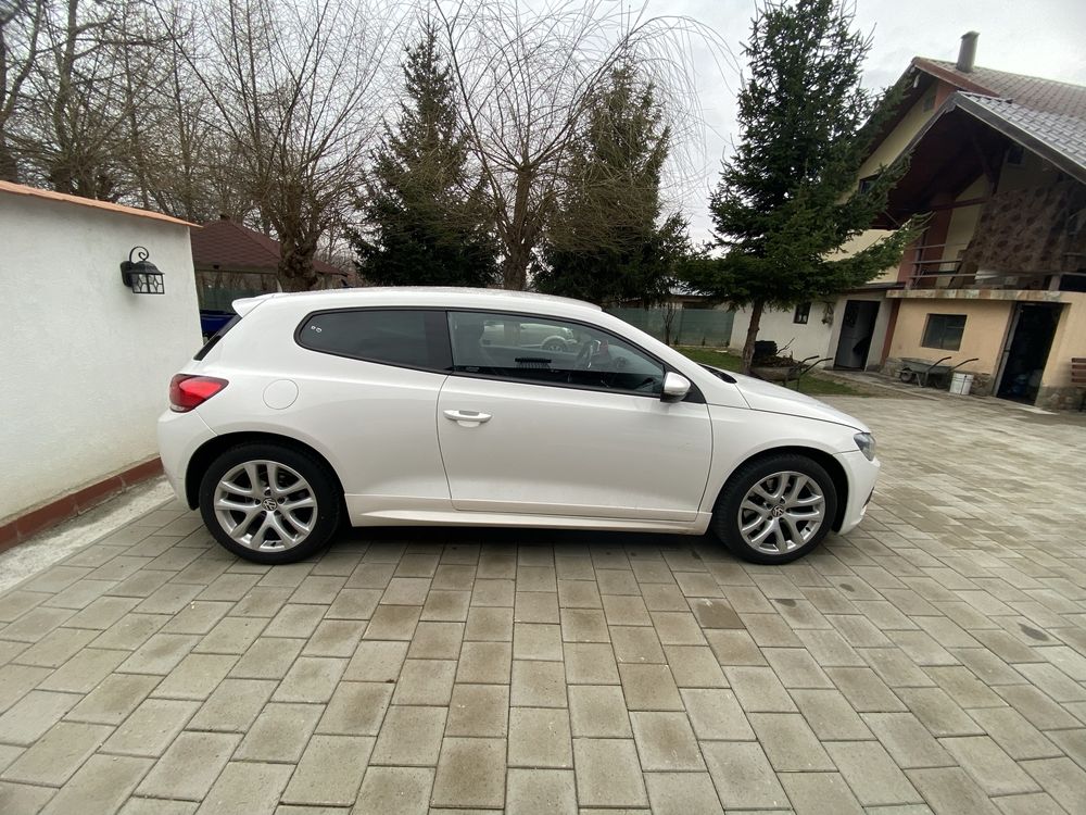 Volkswagen Scirocco  2011