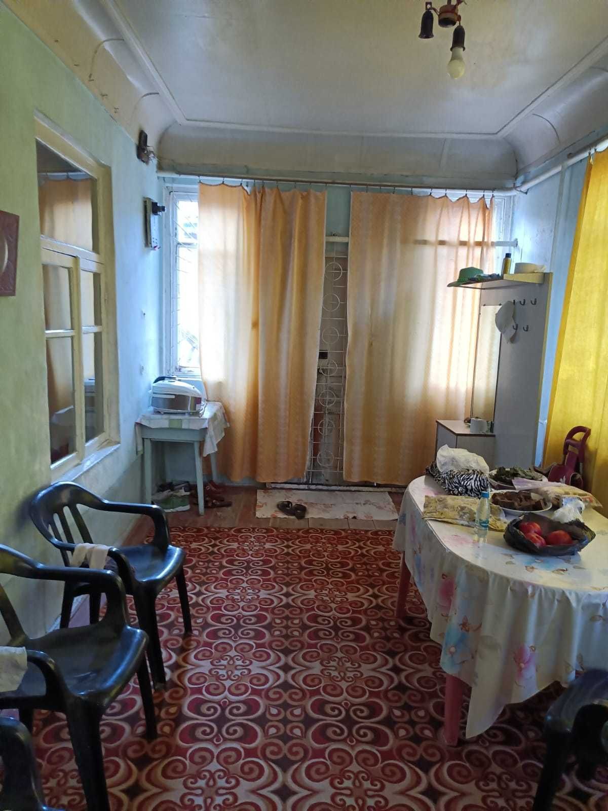 Продам 2х-этажный дом с участком 5,7 соток.