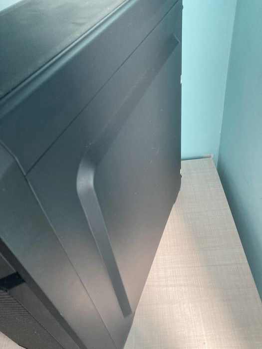 Геймърски компютър - AMD Ryzen 5/ RX 6600/ 16 RAM/ SSD/ Windows 11