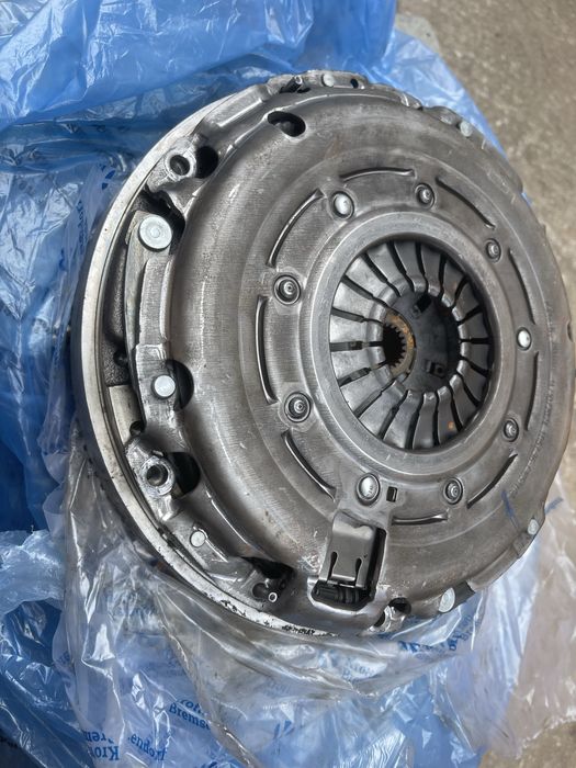 Volanta si ambreiaj -Opel astra diesel 2014.