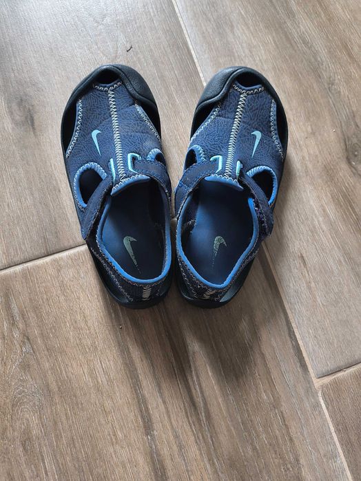 Sandale Nike băieți  28 marimea