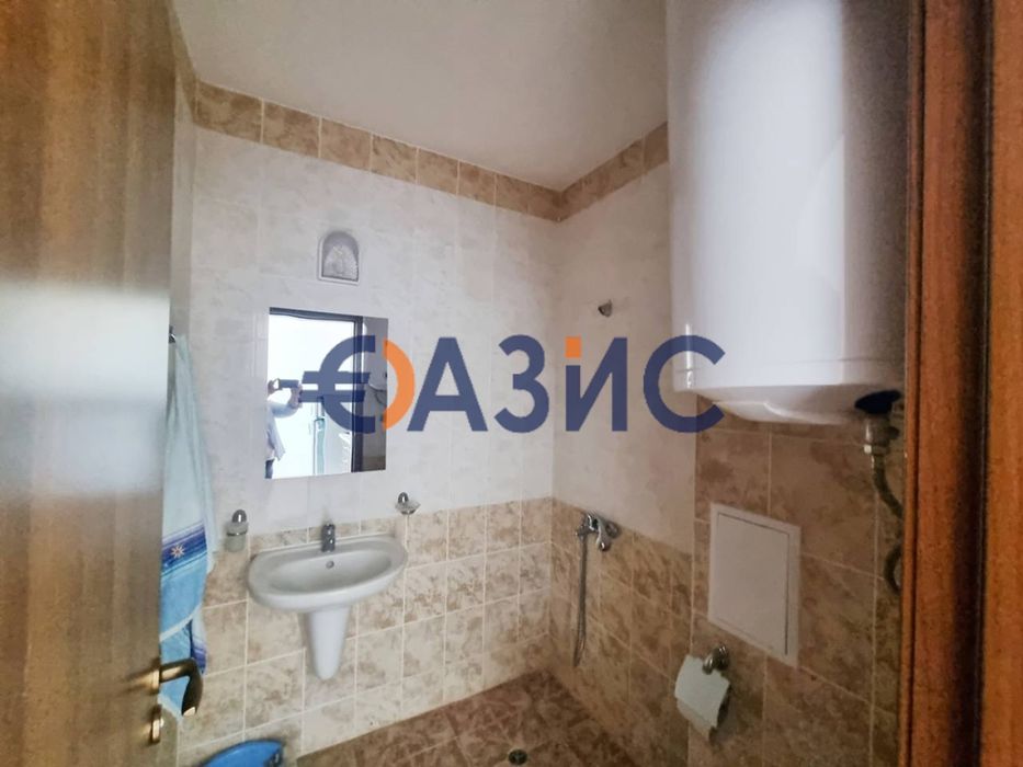Продава се Двустаен апартамент в к.к. Слънчев бряг - 47 кв.м за 1062 €/кв.м - Снимка #10