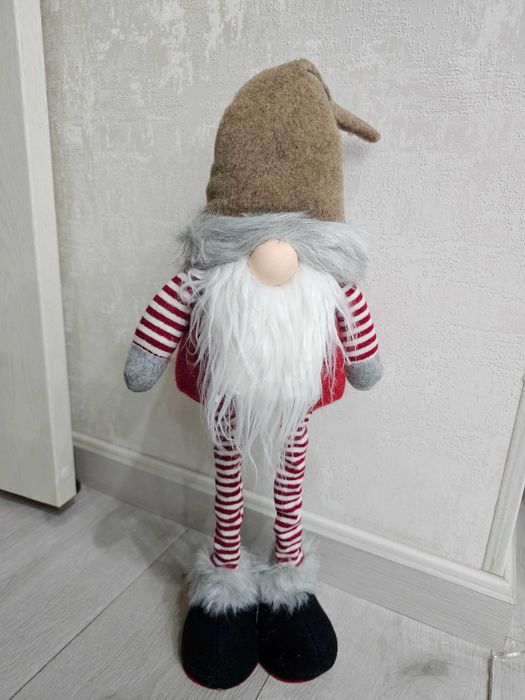 Новогоднии игрушки декоративные с телескопическими ножками