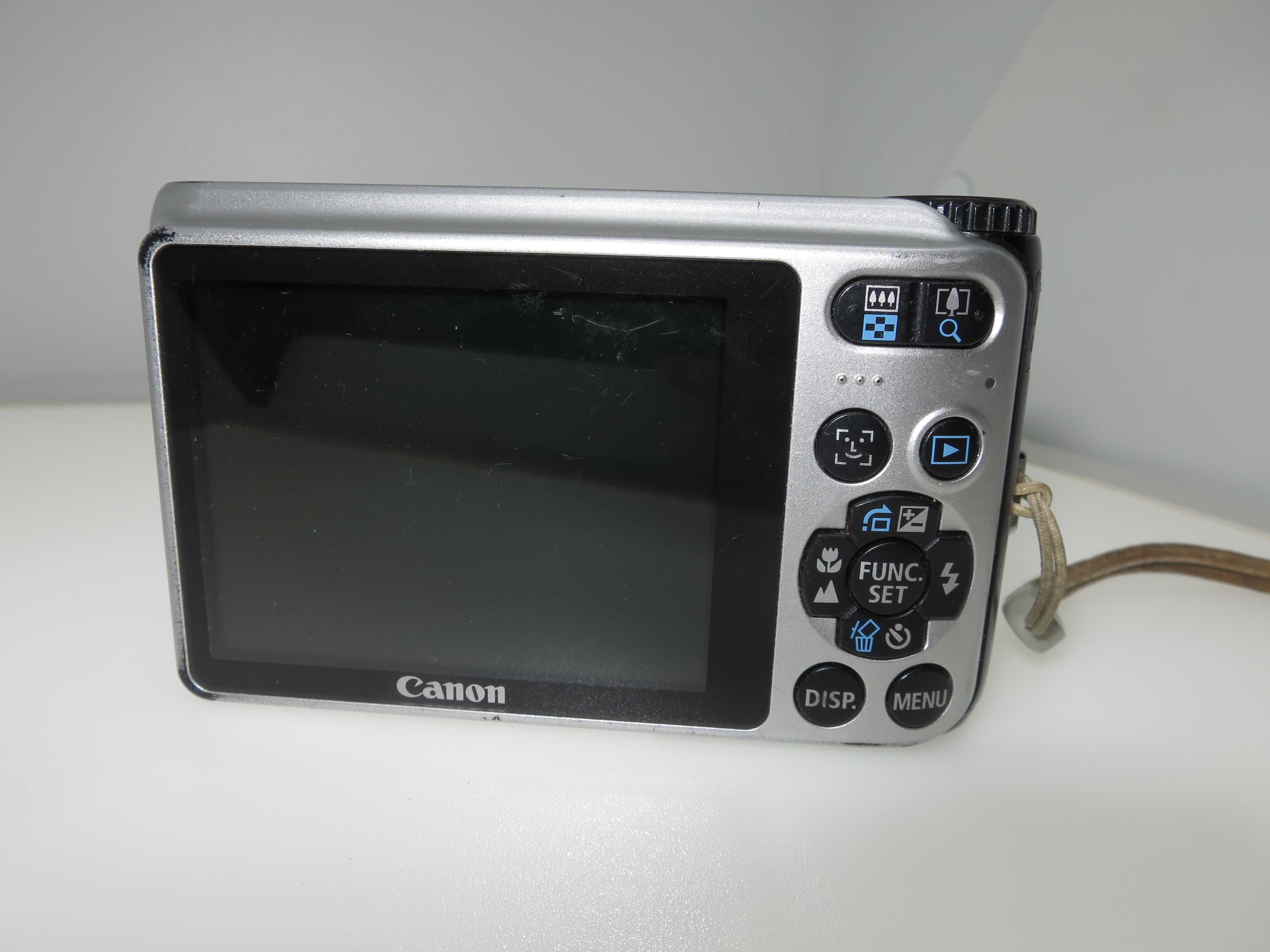 Canon PowerShot A3000 компактен цифров фотоапарат камера работи добре