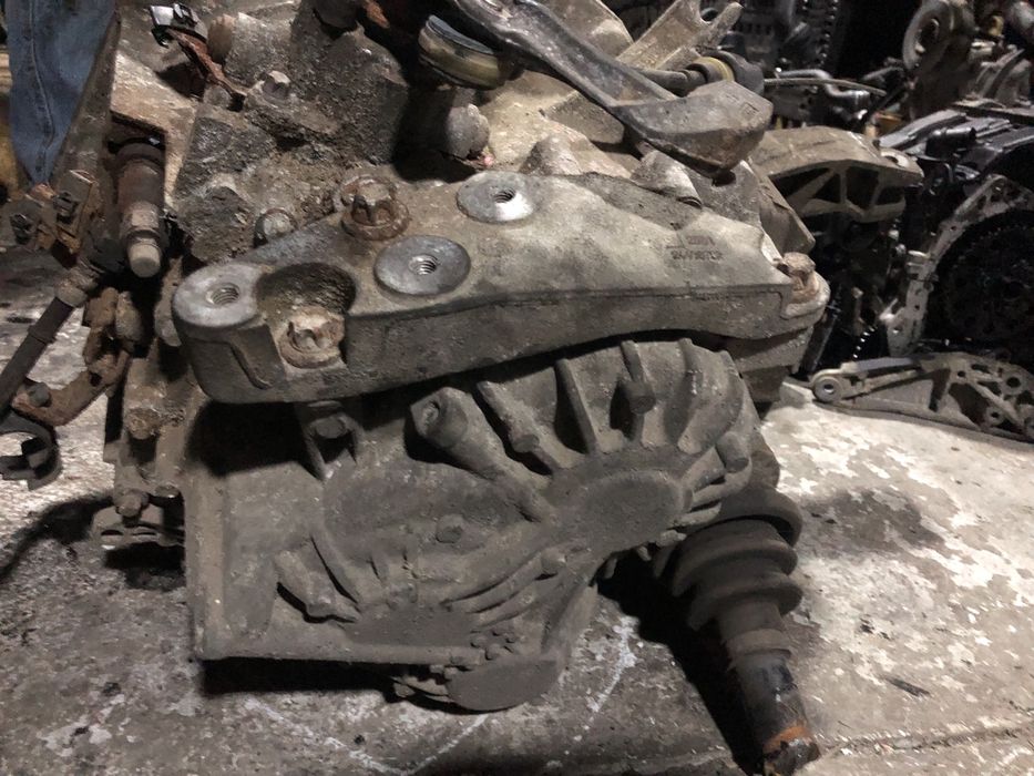 Cutie manuala 6 trepte Opel astra J 1.7cdti (huruie)