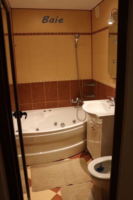 Apartament 3 Camere complet echipat Micro 16 Etaj 1