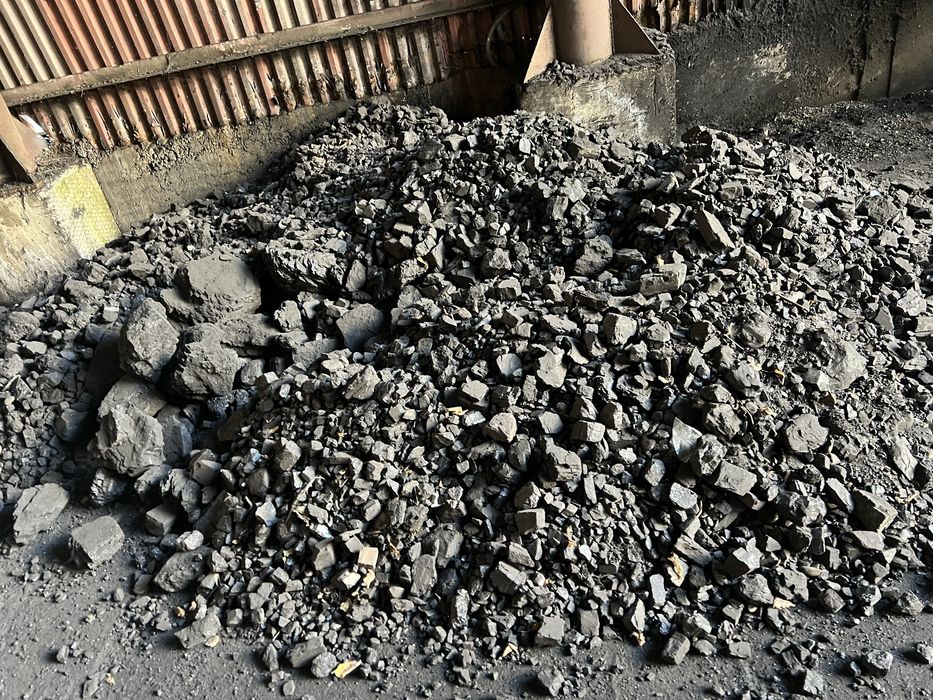Уголь  в  мешках