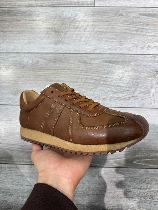 Кроссовки Geweiluo.