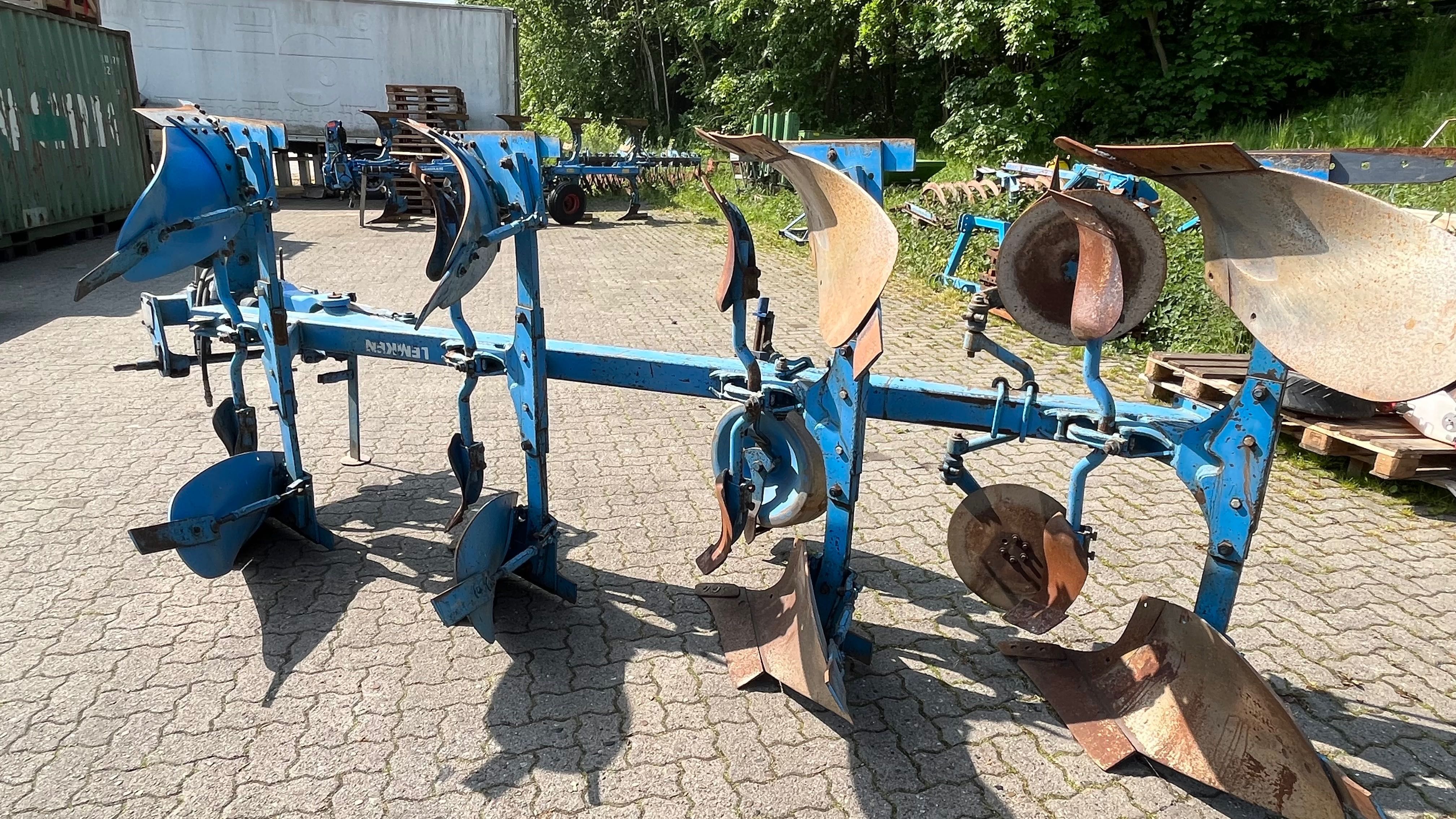 Lemken Opal 110 Omoch Belarus, Case, Claas, John Deere tortadi