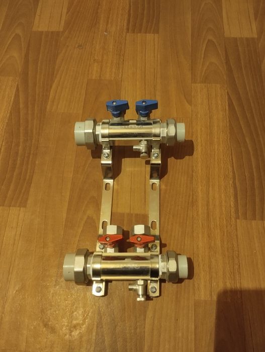 Продам коллектор новый