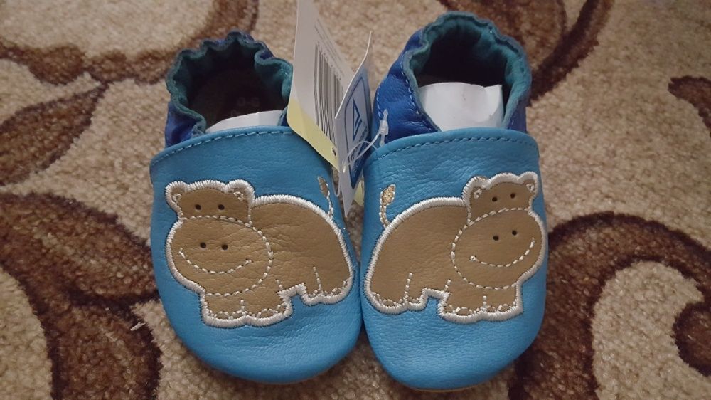 Продам детские тапочки.