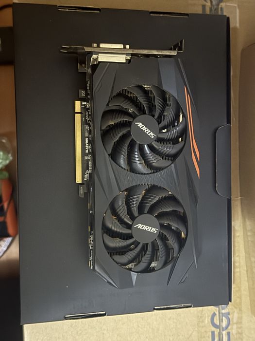 Placa video Gigabyte Aorus AMD RX580 8gb