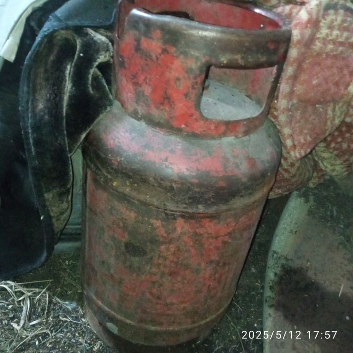 Продам газбалоны